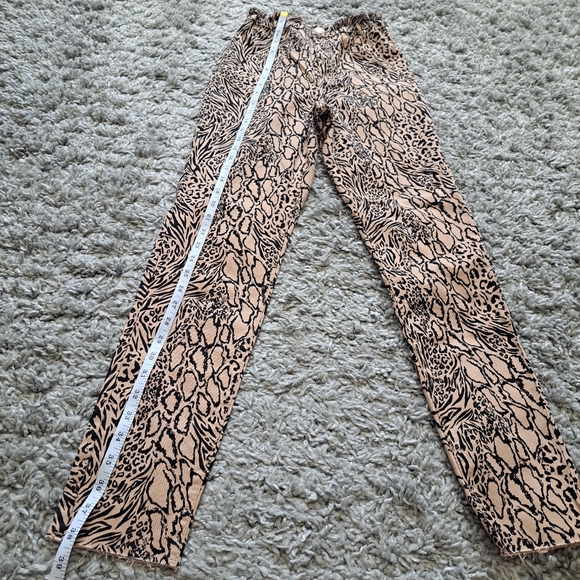 Divided | Tan & black cheetah print skinny women' Jean with stretchy waist - Picture 10 of 11